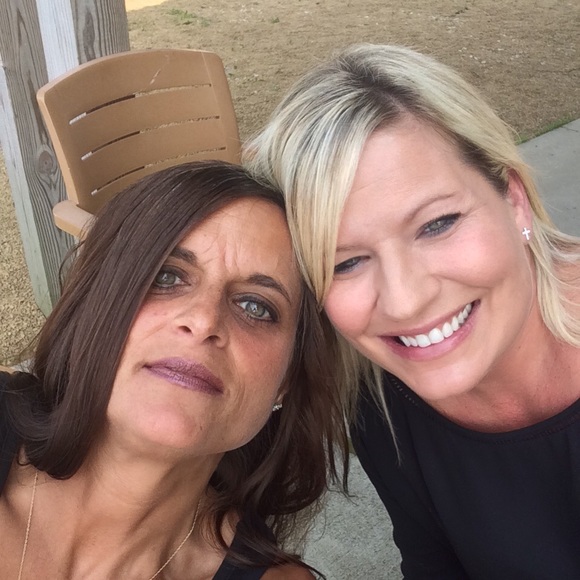 Meet your Posher, Shelley - Picture 1 of 1